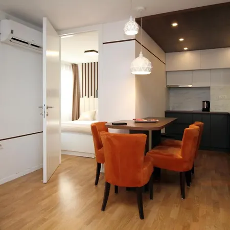 Ambient Apartman Apartment